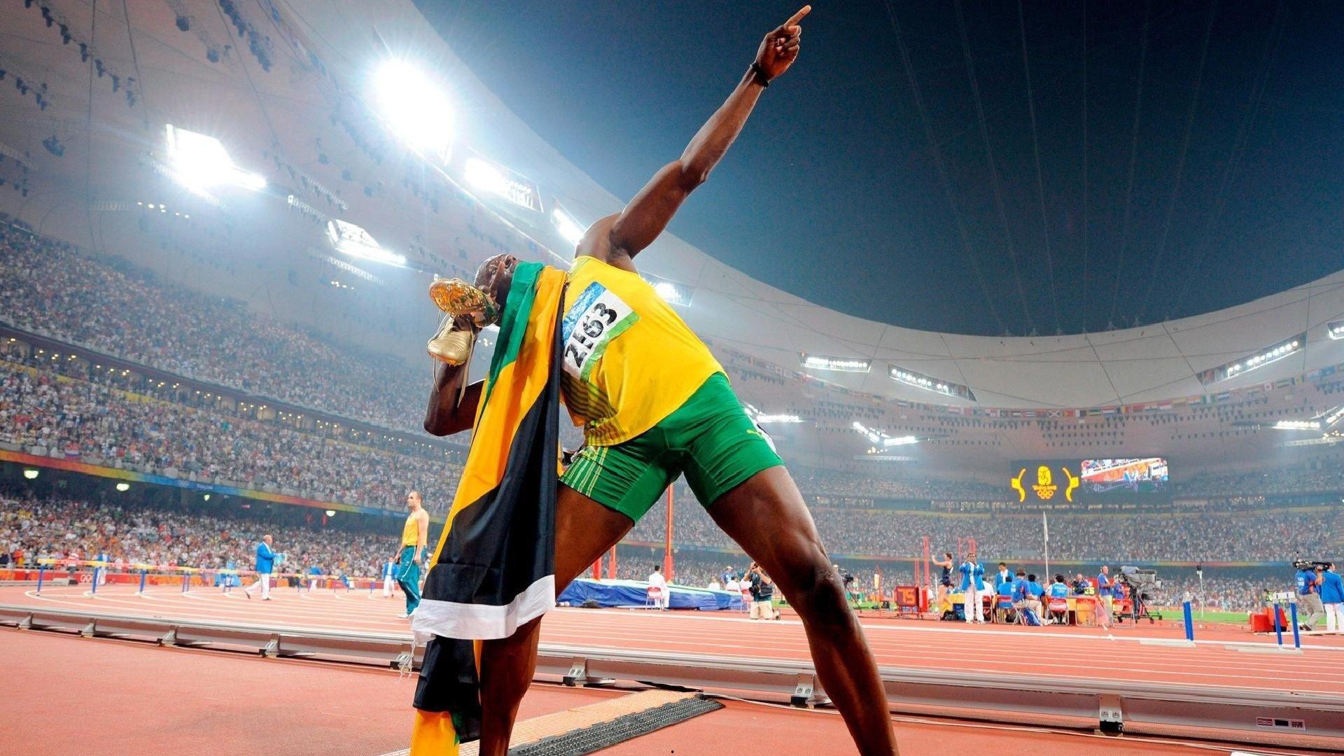 国际帆船赛巅峰对决,狂风巨浪中诞生新王者