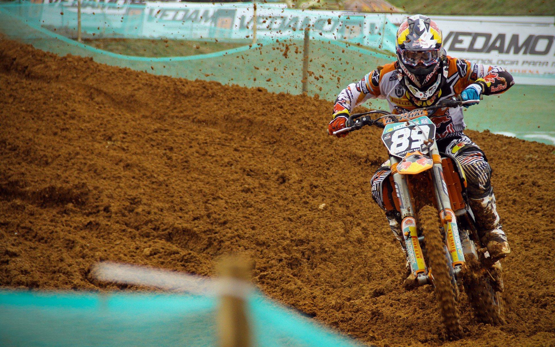 激烈角逐！全国田径锦标赛接力赛上演巅峰对决